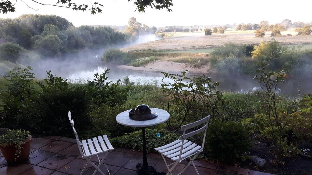 Antiquitaeten Cafe Schwarmstedt Eksteriør bilde